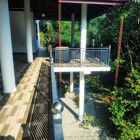 Four Seasons Safari Resort Udawalawa Udawalawe Bagian luar foto