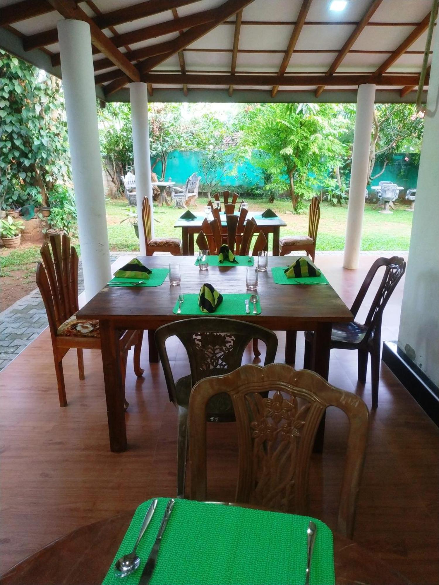 Four Seasons Safari Resort Udawalawa Udawalawe Bagian luar foto