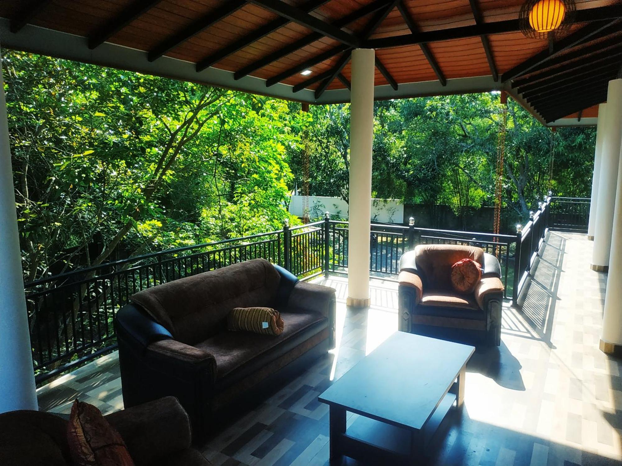 Four Seasons Safari Resort Udawalawa Udawalawe Bagian luar foto