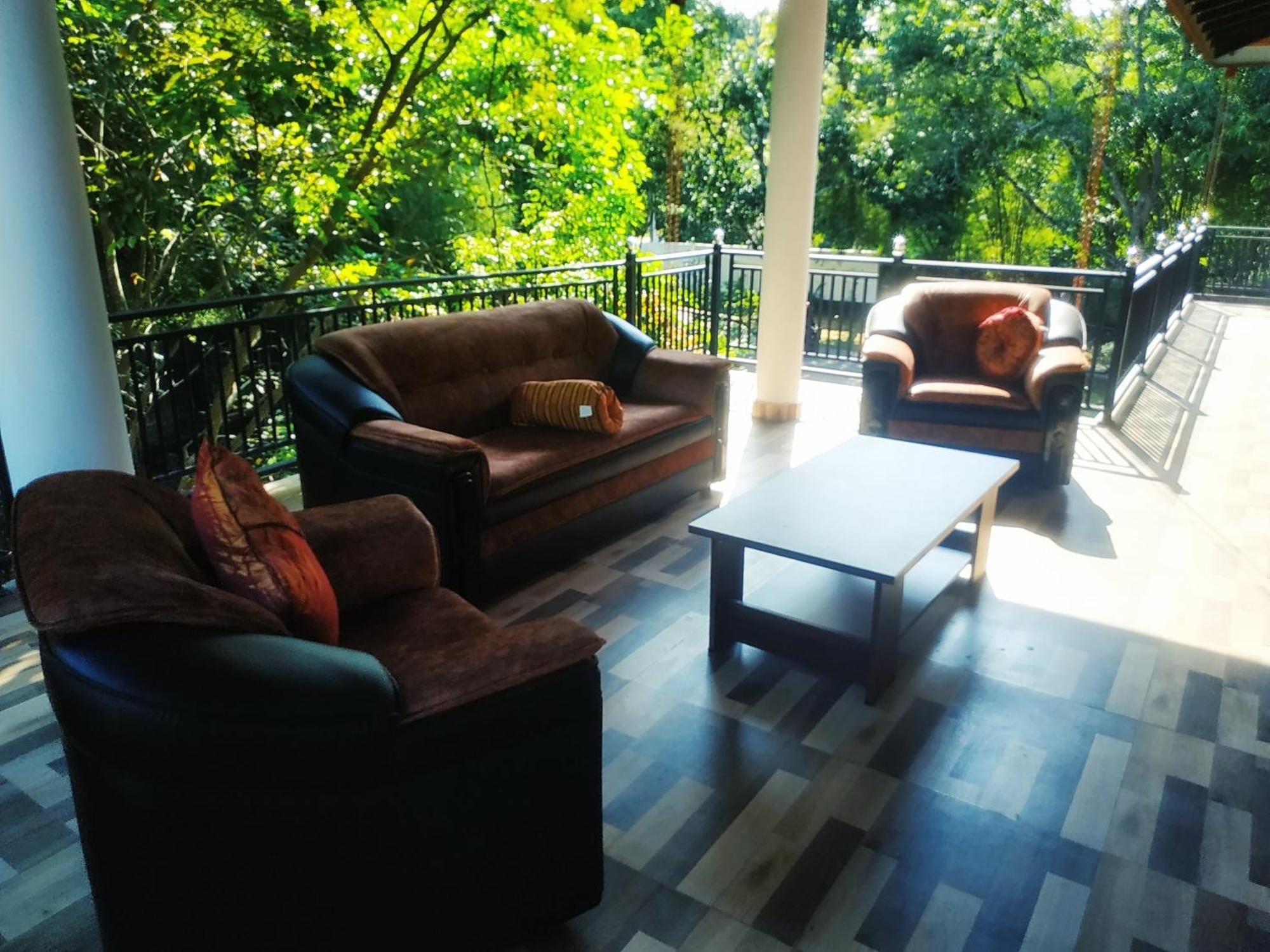 Four Seasons Safari Resort Udawalawa Udawalawe Bagian luar foto