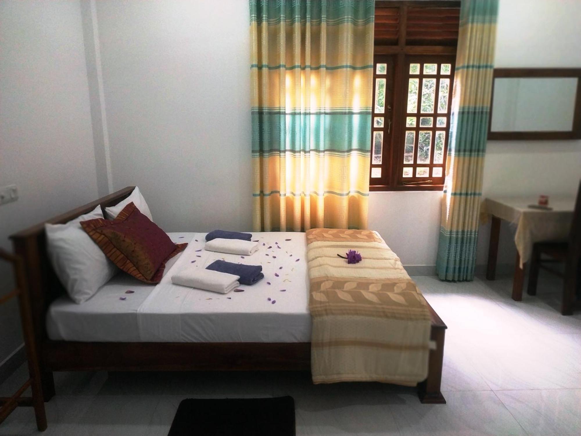 Four Seasons Safari Resort Udawalawa Udawalawe Bagian luar foto